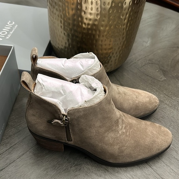 VIONIC CECILY ANKLE BOOT (WATERPROOF) - Picture 5 of 10